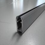 Zócalos de aluminio blanco para cortinas rollers (5.80 metros) - Imagen 3